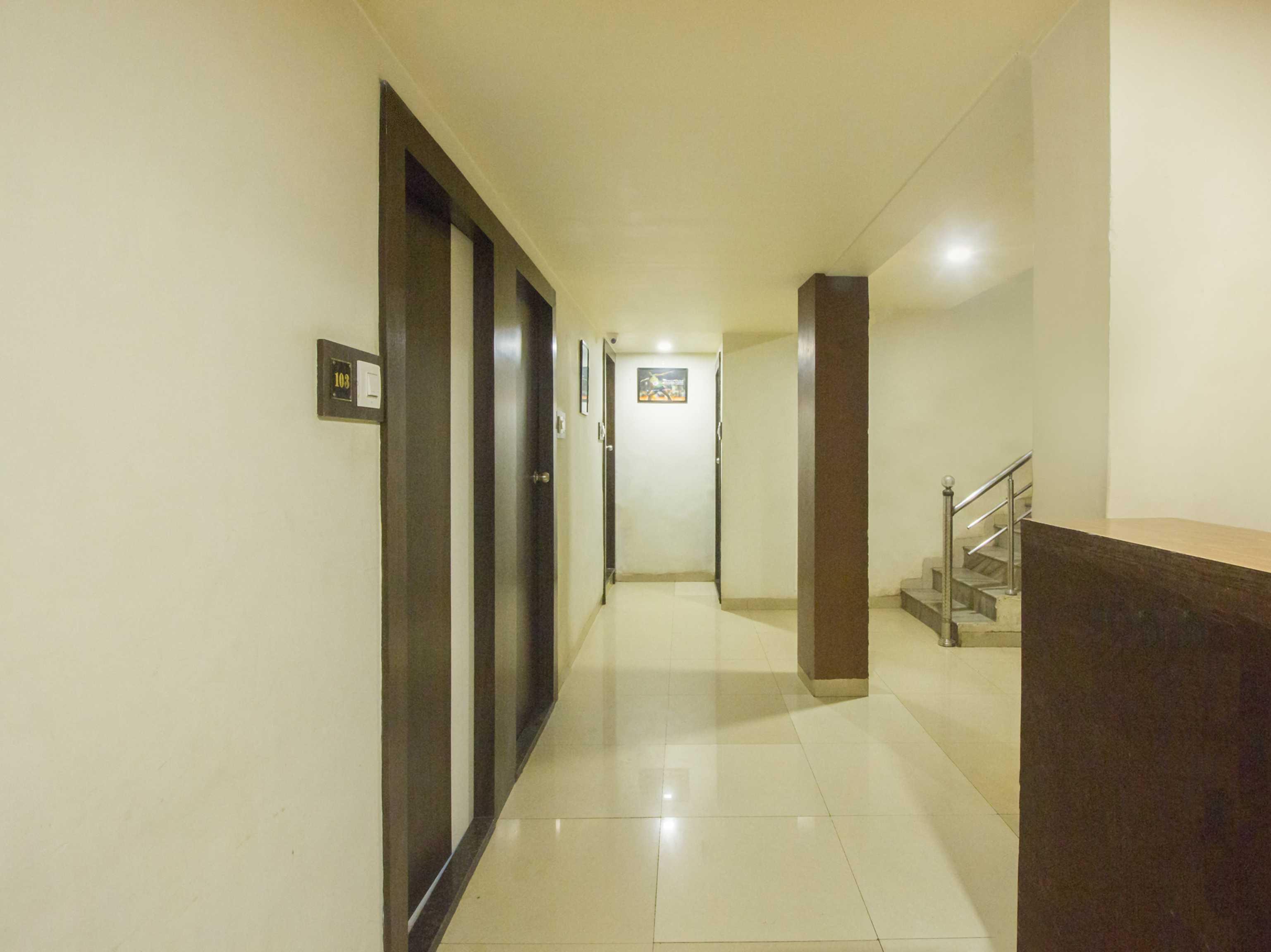Oyo Hotel Sarovar Grand Kalamboli Dış mekan fotoğraf
