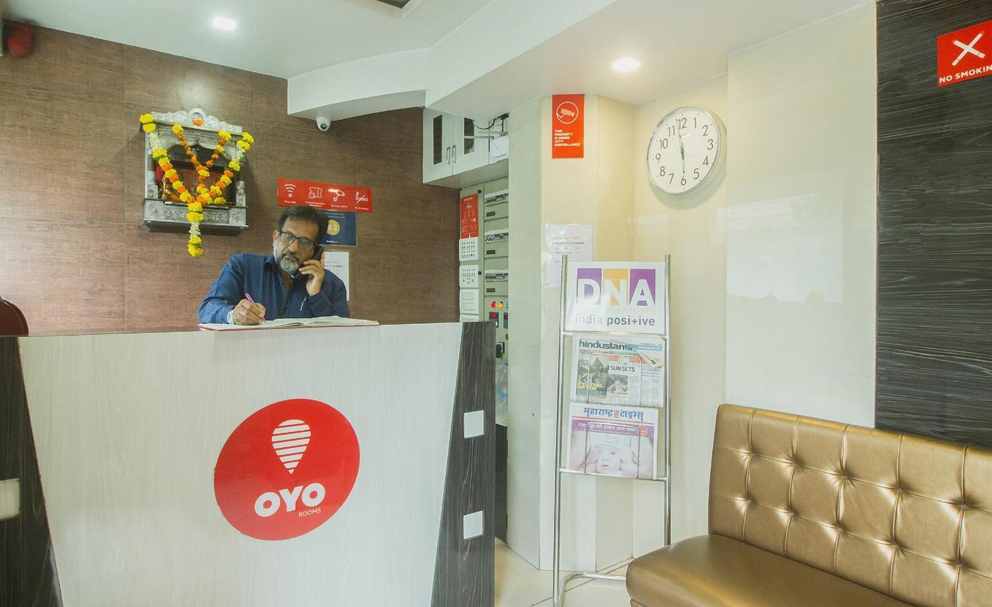 Oyo Hotel Sarovar Grand Kalamboli Dış mekan fotoğraf